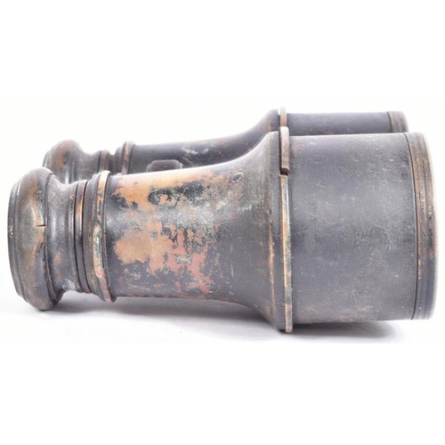 151 - A WWI First World War  Anti-Zeppelin flechette / projectile and a pair of French made binoculars. Th... 