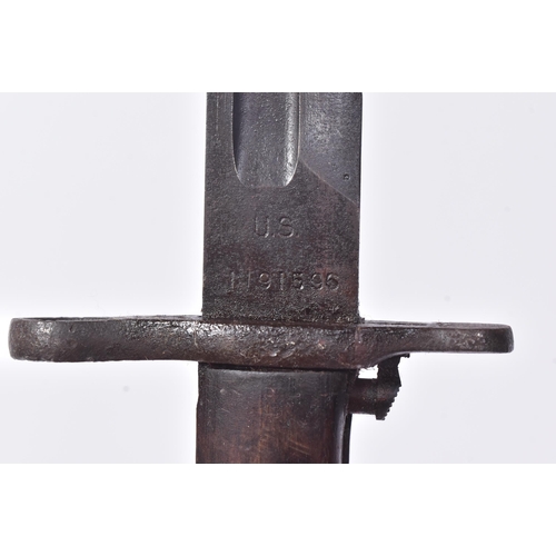 155 - An original WWI First World War US United States 1905 pattern Springfield Rifle bayonet. The bayonet... 