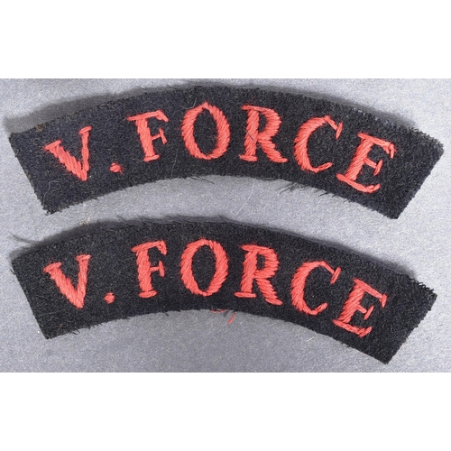 171 - A collection of WWII Second World War British Army uniform cloth patches comprising V Force reconnai... 