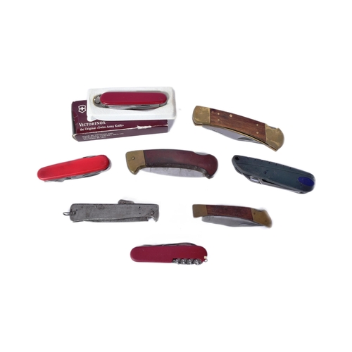 193 - A collection of x7 assorted pocket knives / pen knives to include a German Mercator K55K, x3 lock hu... 