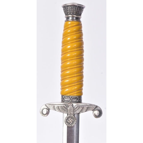 215 - A WWII Second World War Third Reich Nazi German Army Officers parade dagger. The dagger having a ste... 