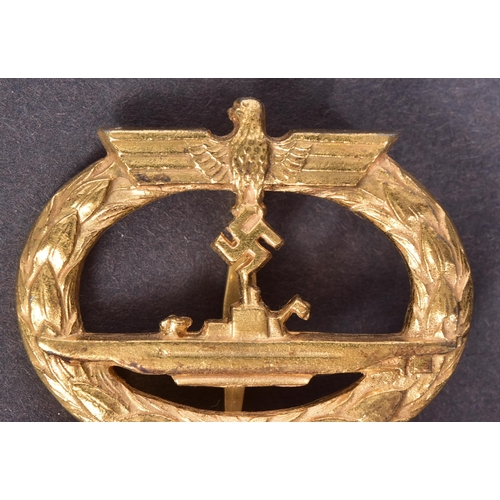 233 - A WWII Second World War Third Reich Nazi German U-Boat crew badge. Makers mark for Schwein, Berlin.
... 