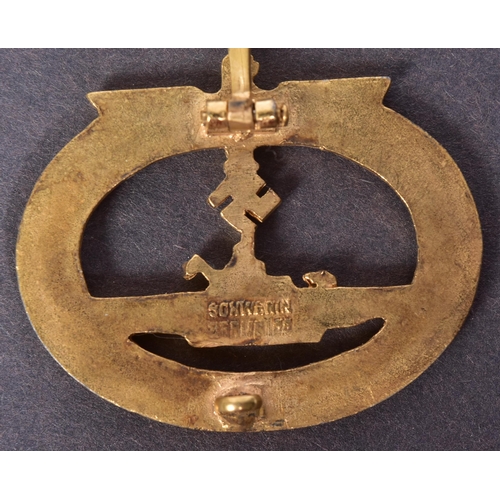 233 - A WWII Second World War Third Reich Nazi German U-Boat crew badge. Makers mark for Schwein, Berlin.
... 