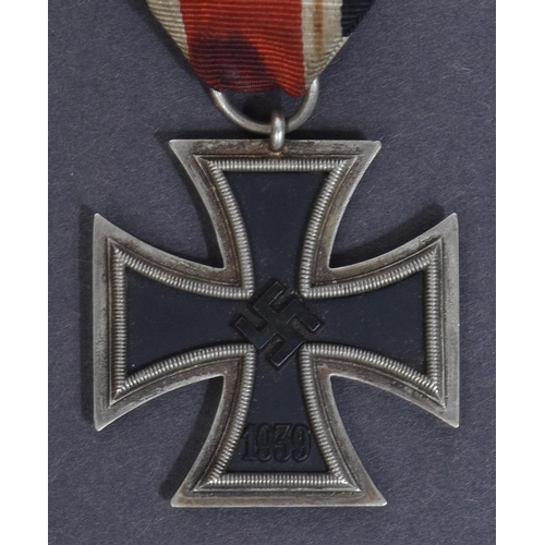 252 - A WWII Second World War Third Reich Nazi German Iron Cross medal. A Second Class example of two part... 