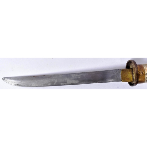 268 - A 20th Century Japanese Tanto knife / dagger with bone scrimshaw handle and scabbard. Extensively ca... 