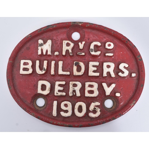 326 - Railwayana - an early 20th Century cast iron bridge plate reading M. R v Co Builders Derby 1905. Red... 