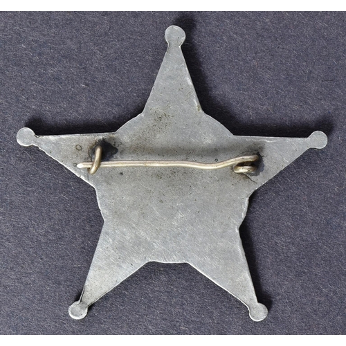 35 - An original WWI First World War Turkish / Ottoman Empire Gallipoli Star medal. Star shaped badge wit... 