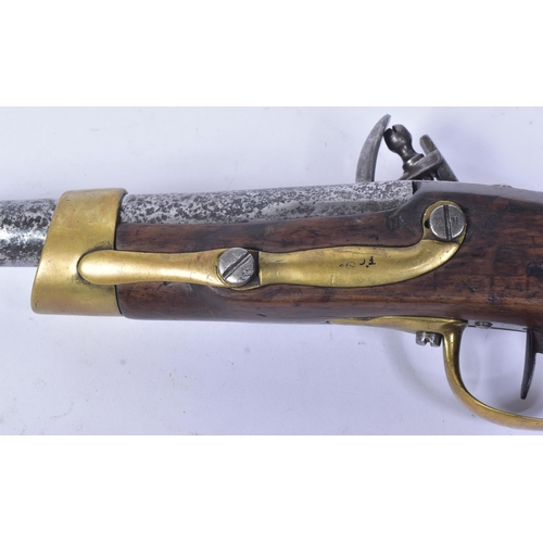 5 - An early 19th Century French First Empire Napoleonic flintlock cavalry pistol model XIII. Plain barr... 