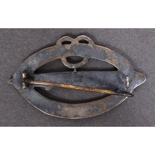 61 - A post WWI First World War Imperial German Army Zeppelin badge. Horizontal oval shape with an airshi... 