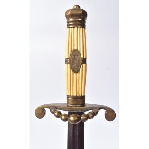 99 - An early 19th Century British 5 ball Naval Officers dirk. Brass pommel, ribbed faux ivory grip inlai... 