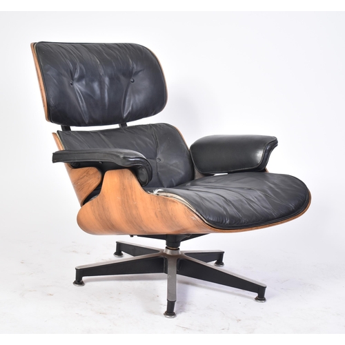 100 - Charles & Ray Eames for Herman Miller - Model '670' lounge chair and '671' ottoman - A retro 20th ce... 