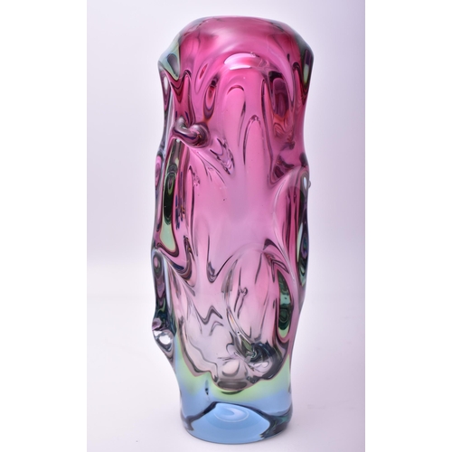 19 - Attributed to Jan Beranek x Skrdlovice - A tall Czech vintage mid 20th century circa 1960s glass han... 