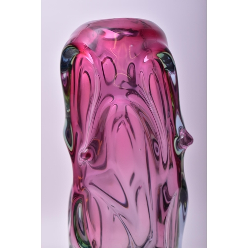 19 - Attributed to Jan Beranek x Skrdlovice - A tall Czech vintage mid 20th century circa 1960s glass han... 