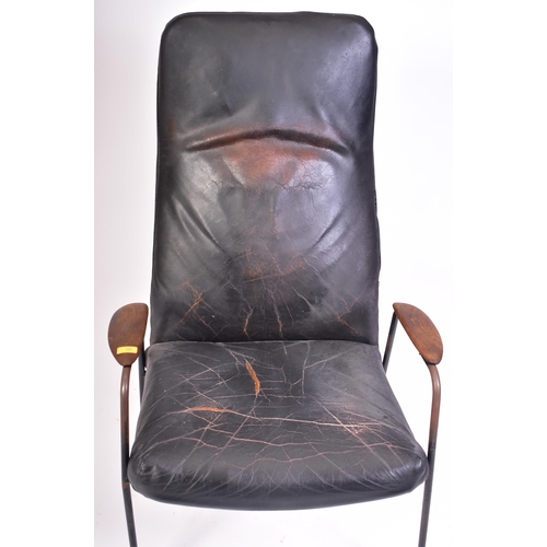 197 - Alf Svensson - A retro mid 20th century Swedish deigned armchair / easy lounge chair. Tall padded ba... 