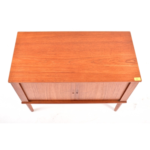 252 - A Danish inspired retro mid 20th century circa 1950s teak wood vinyl / side cupboard. The cabinet ha... 