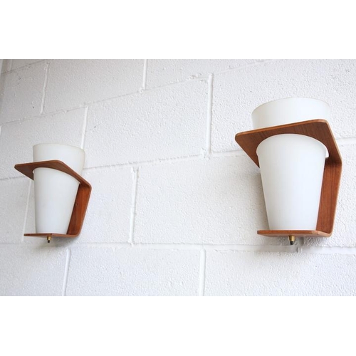 284 - Louis Christiaan Kalff (1897-1976) - A set of three 20th century 1960s Danish designer wall light sc... 