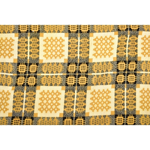 359 - A vintage 20th century hand made woollen traditional Welsh blanket. Meadow green, cream and yellow g... 