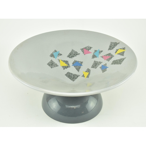 306 - A vintage late 20th century 1980s ceramic centrepiece by Baldelli. The centrepiece in glazed ceramic... 