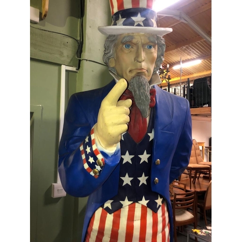 645 - A very large contemporary fiberglass figure in the form of Uncle Sam. The large display / prop / sho... 