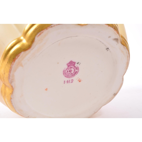 10 - Royal Worcester - A 19th century Victorian circa 1880s Royal Worcester bone china ivory blush melon ... 