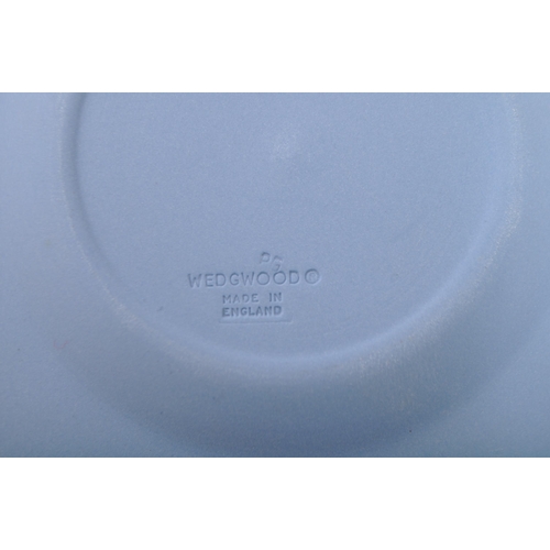 11 - Wedgwood - A large collection of vintage 20th century tableware bisque porcelain china Wedgwood Jasp... 