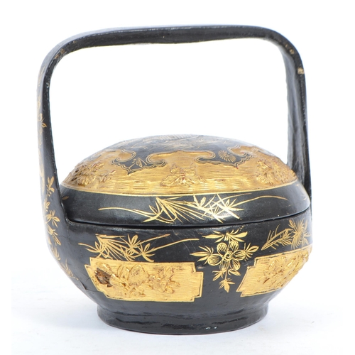 324 - An early 20th century circa 1920s Chinese lacquered gilded paper mache marriage / wedding basket foo... 