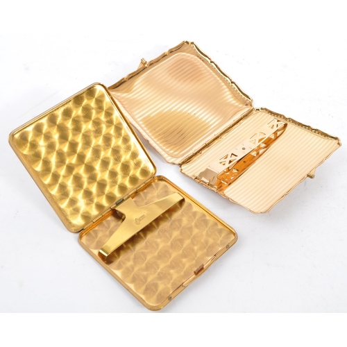 375 - A collection of vintage 20th century vanity compacts and cigarette cases. To include a vintage compa... 