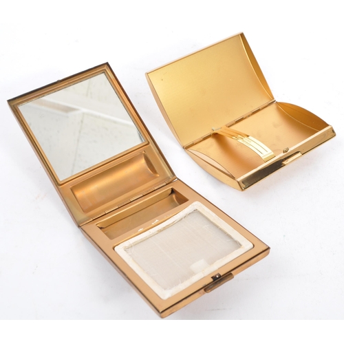 375 - A collection of vintage 20th century vanity compacts and cigarette cases. To include a vintage compa... 