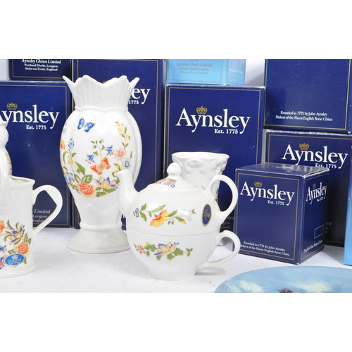 45 - Aynsley - A collection of vintage 20th century china porcelain boxed items. To include, most in the ... 