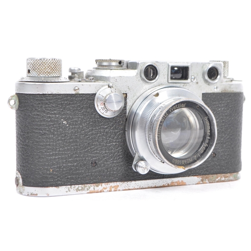 451 - A mid 20th century circa. 1951 Leica IIIf BD black dial 35mm rangefinder camera (serial number 54839... 