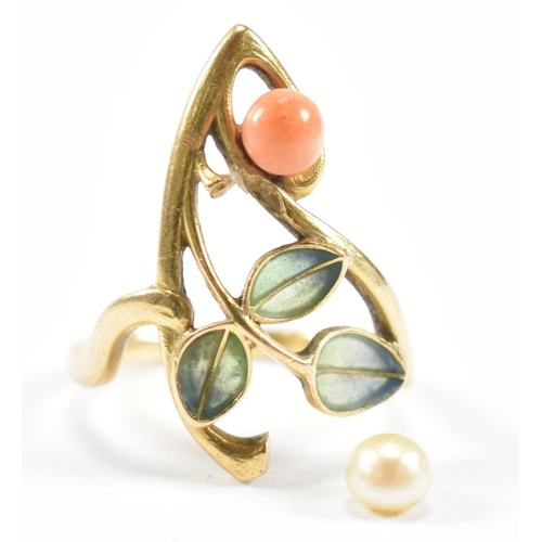 38 - A French Art Nouveau Plique--jour 18ct gold ring. The ring in floral spray form having blue to gree... 