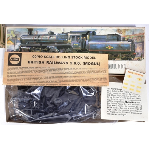 103 - Model Kits - a collection of x10 vintage Airfix OO gauge plastic model kits of locomotive interest c... 