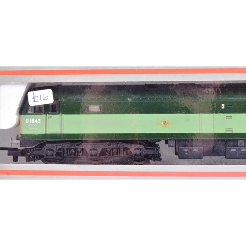 104 - Two vintage Lima OO gauge model railway trainset locomotive diesel engines, comprising of: No. 20513... 