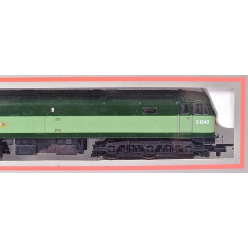 104 - Two vintage Lima OO gauge model railway trainset locomotive diesel engines, comprising of: No. 20513... 