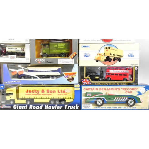 115 - Model Railway - a collection of assorted boxed diecast models of various scales and makers to includ... 