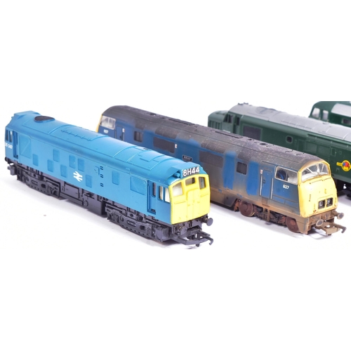 129 - Model Railway - a collection of x6 assorted OO gauge model railway diesel trainset locomotives to in... 