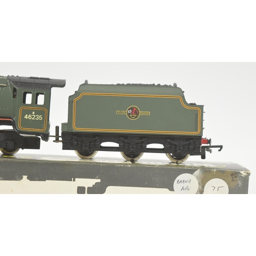 133 - Model Railway - an original Wrenn made OO gauge model railway trainset locomotive engine No. 228 Duc... 