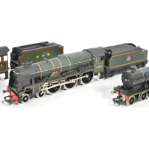 166 - Model Railway - a collection of x5 assorted OO gauge model railway trainset locomotive engines to in... 