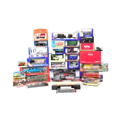 179 - Diecast - a collection of boxed diecast models of various scales and makers to include Corgi Tracksi... 