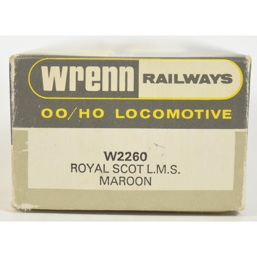 20 - Model Railway - an original Wrenn made OO gauge model railway trainset locomotive engine No. 2260 Cl... 