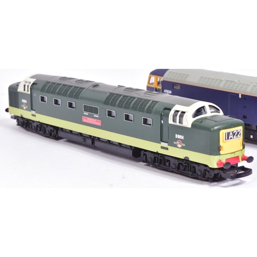 22 - Model Railway - a collection of x3 OO gauge model railway diesel trainset locomotive engines compris... 