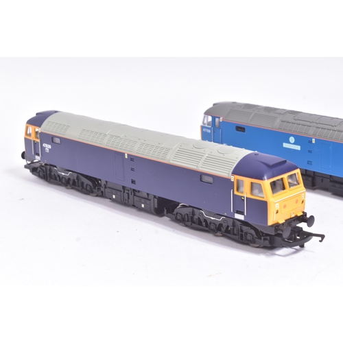 22 - Model Railway - a collection of x3 OO gauge model railway diesel trainset locomotive engines compris... 