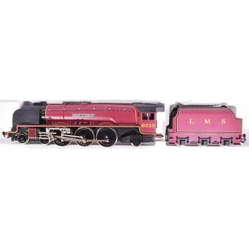 222 - Three vintage Hornby OO gauge model railway trainset locomotive engines, comprising of R066 Duchess ... 