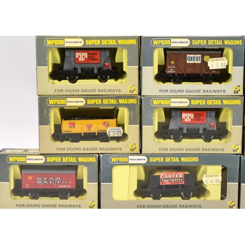 224 - Model Railway - a  collection of x20 Wrenn OO gauge model railway trainset rolling stock, to include... 