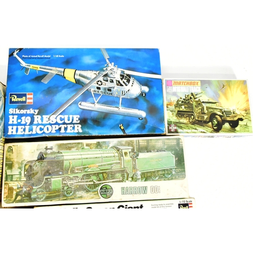 225 - Model Kits - a collection of vintage Airfix, Revell and Matchbox plastic model kits. Largely of avia... 