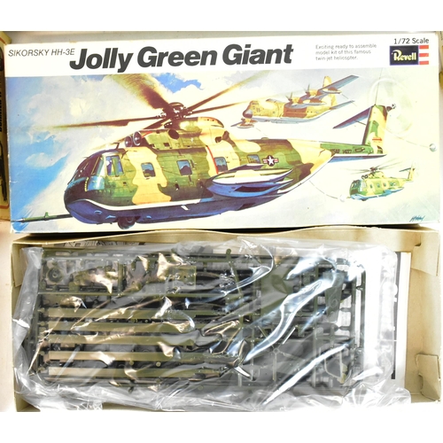 225 - Model Kits - a collection of vintage Airfix, Revell and Matchbox plastic model kits. Largely of avia... 