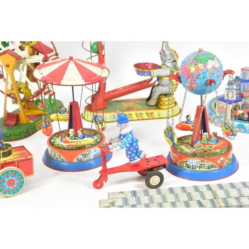 41 - Tinplate Toys - a collection of vintage West German (and other) tinplate clockwork / mechanical toys... 