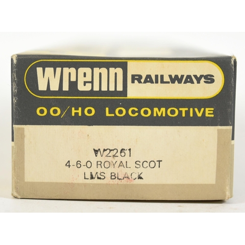 6 - Model Railway - a vintage Wrenn Railways OO gauge model railway trainset locomotive, no. W2261 4-6-0... 