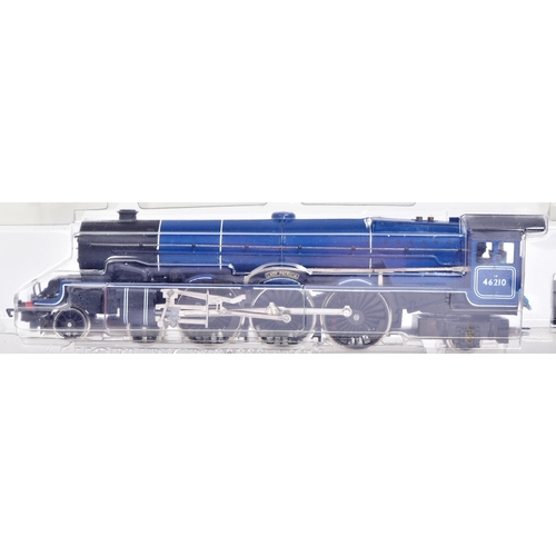 79 - Model Railway - a vintage Hornby OO gauge model railway trainset locomotive engine, No. R.037 BR 4-6... 