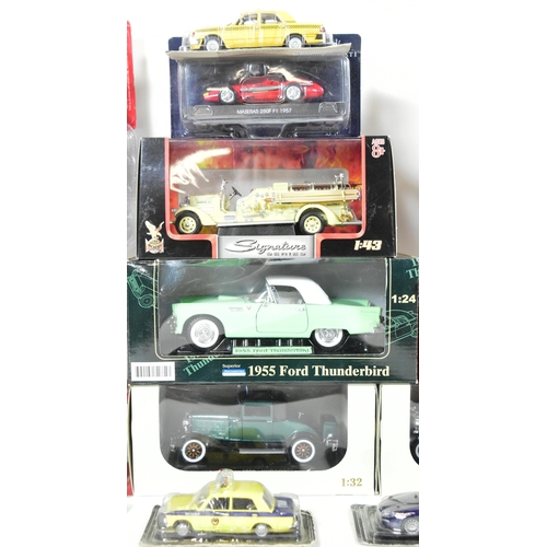 90 - Diecast - a collection of x25 assorted boxed / carded diecast models. Includes: Del Prado motor cars... 